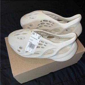 Adidas Yeezy Foam Runner “Sand”